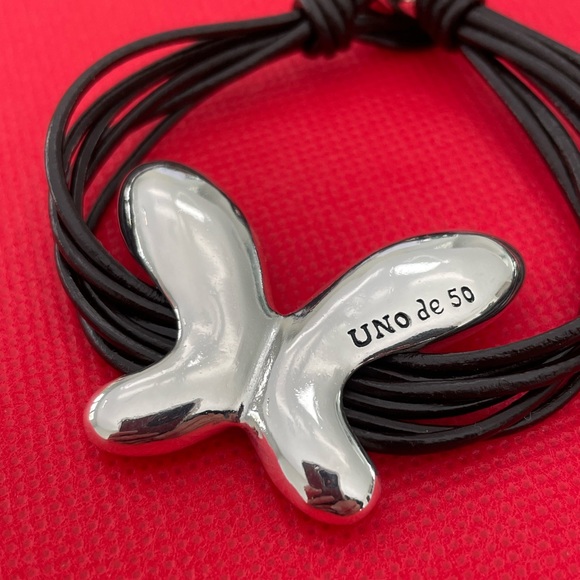 Uno de 50 Bracelet - Butterfly Effect - Silver - Size M - Picture 6 of 13